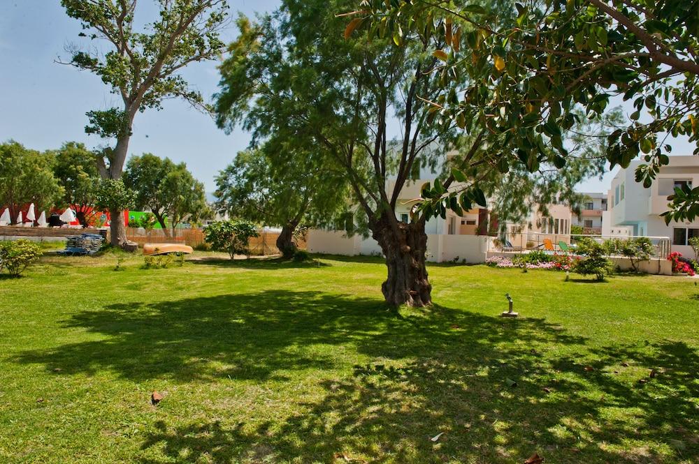 Thodorou Villa Agia Marina  Exterior photo
